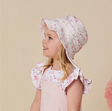 Load image into Gallery viewer, Flamingos Swim Hat
