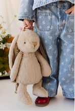 Load image into Gallery viewer, Penelope Backpack - Hazelnut
