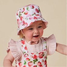Load image into Gallery viewer, Strawberry Reversible Cotton Bucket Hat
