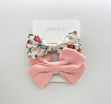Load image into Gallery viewer, Assorted Linen Wrap Bows (Set of 2)
