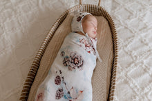 Load image into Gallery viewer, ASPEN Swaddle &amp; Bow Set
