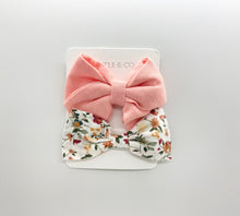 Load image into Gallery viewer, Assorted Clip Bows (Set of 2)
